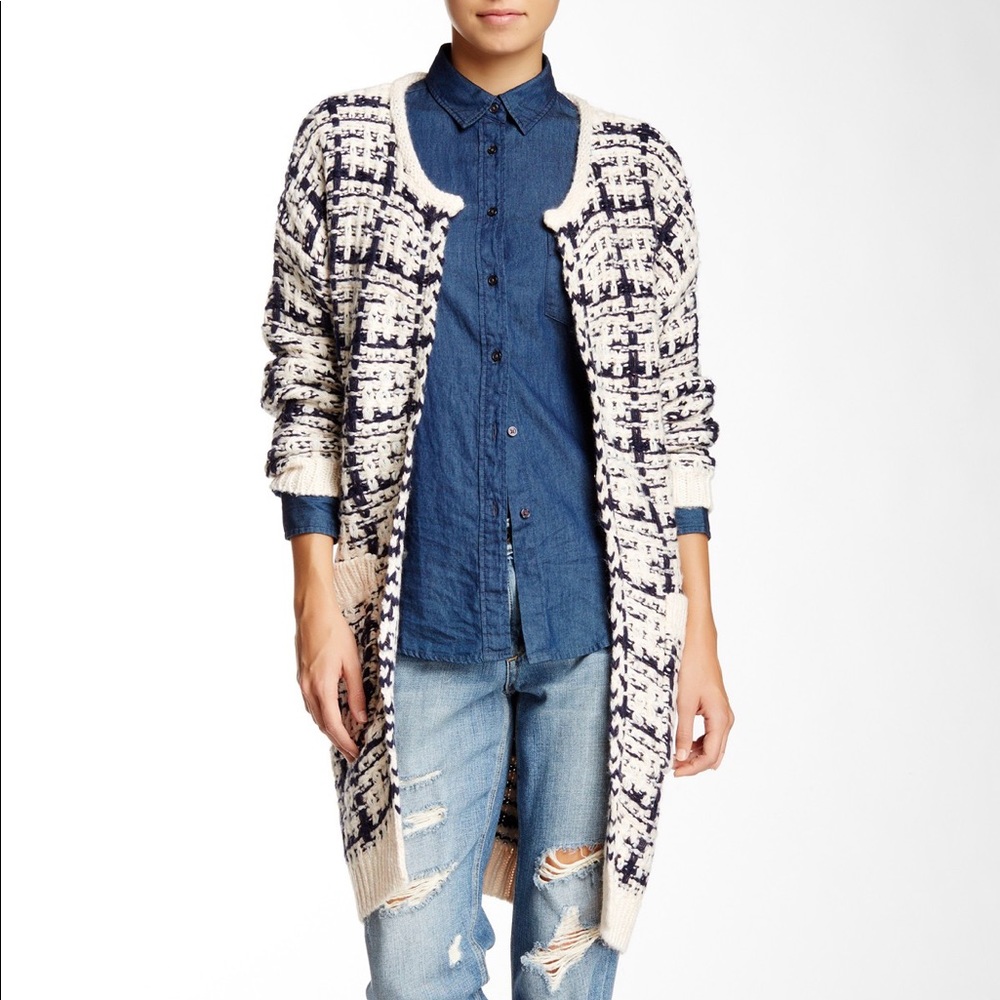 Blush & Navy Basketweave chunky knit duster